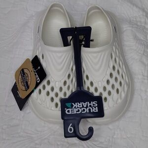 Rugged Shark Kids White Water Shoes Sz 9Toddler